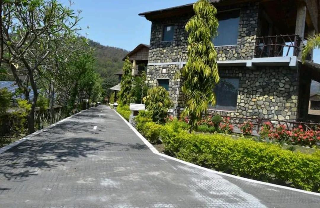 Kabeela Tashree Resort Ranikhet Exteriör bild